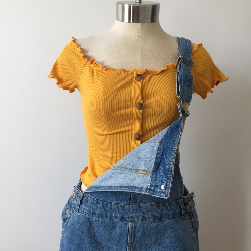 ❗️One Left❗️NWT Mustard off shoulder - Picture 5 of 5